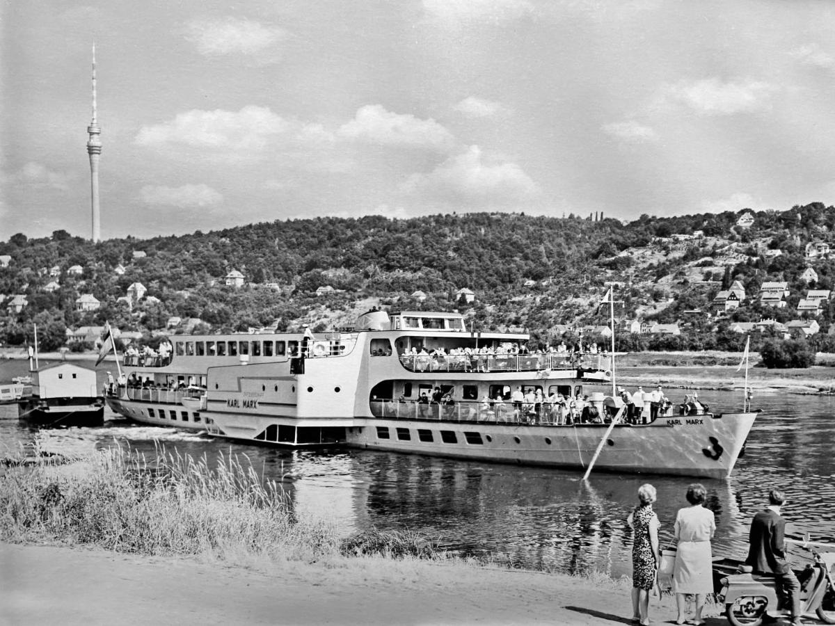 Schiffsherberge Poeppelmann Bateau-hôtel