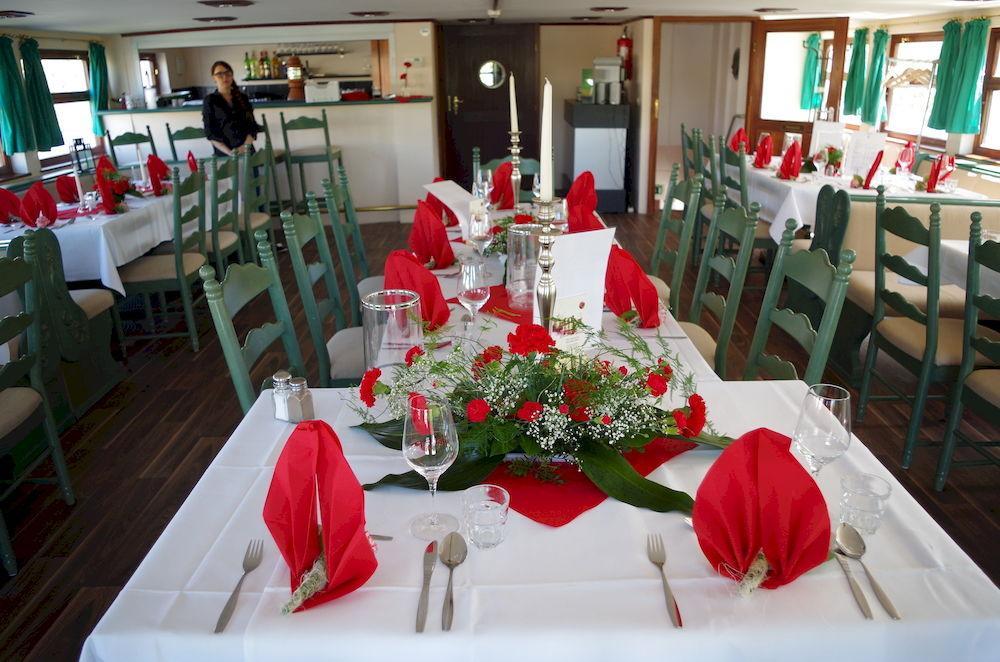 Schiffsherberge Poeppelmann Bateau-hôtel 2*