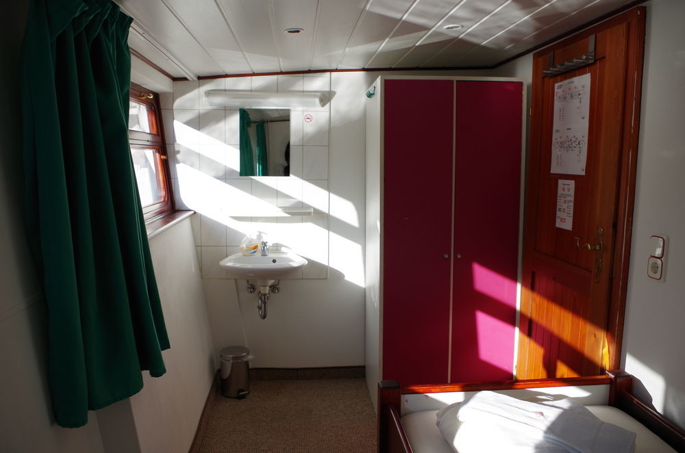 Bateau-hôtel Schiffsherberge Poeppelmann 2*