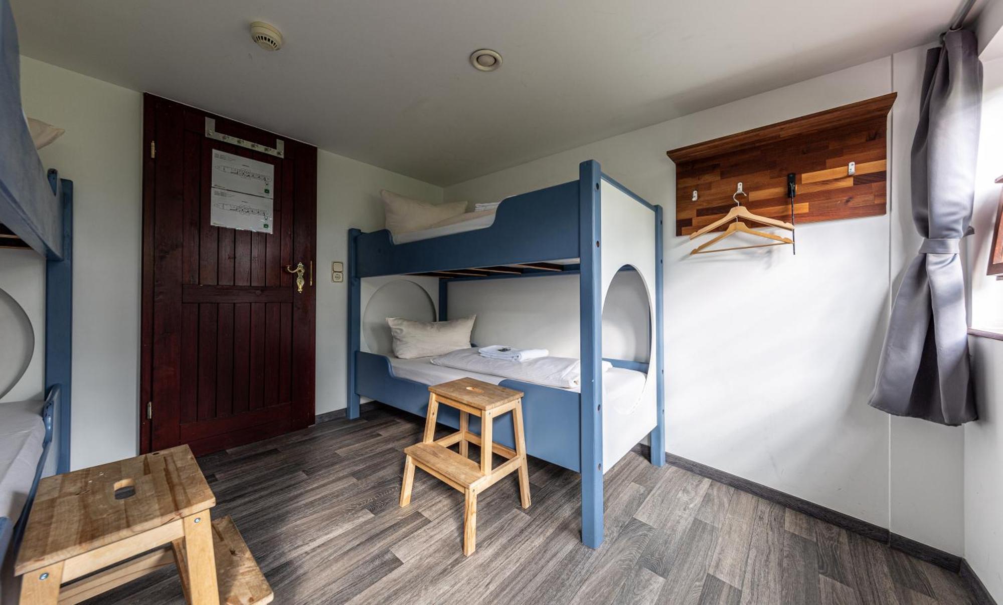 Hotel na wodzie Schiffsherberge Poeppelmann 2*