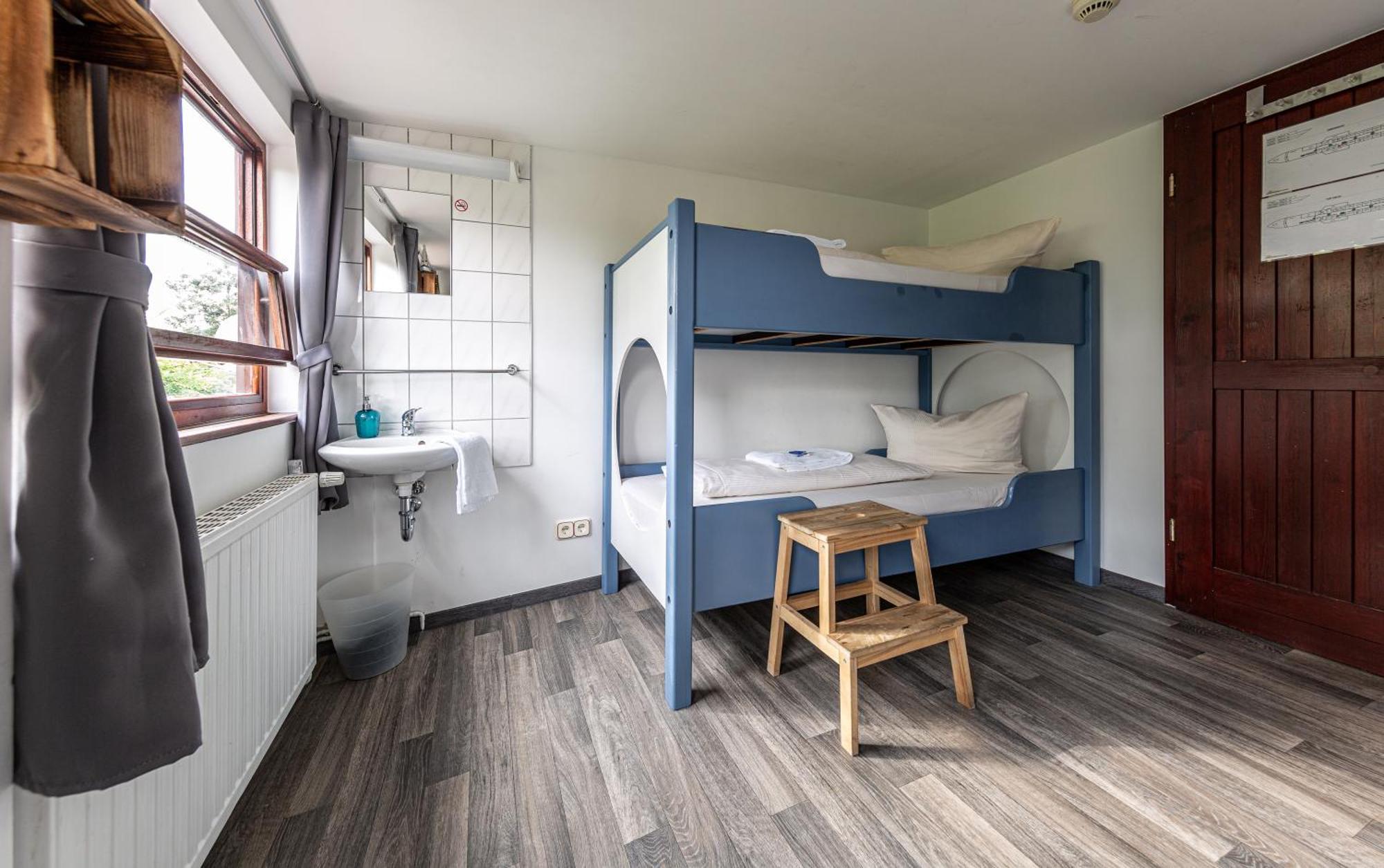 Hotel na wodzie Schiffsherberge Poeppelmann 2*